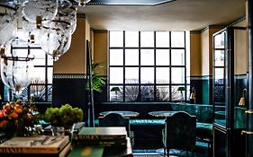 Monsieur George Hotel & Spa - Champs-Elysees